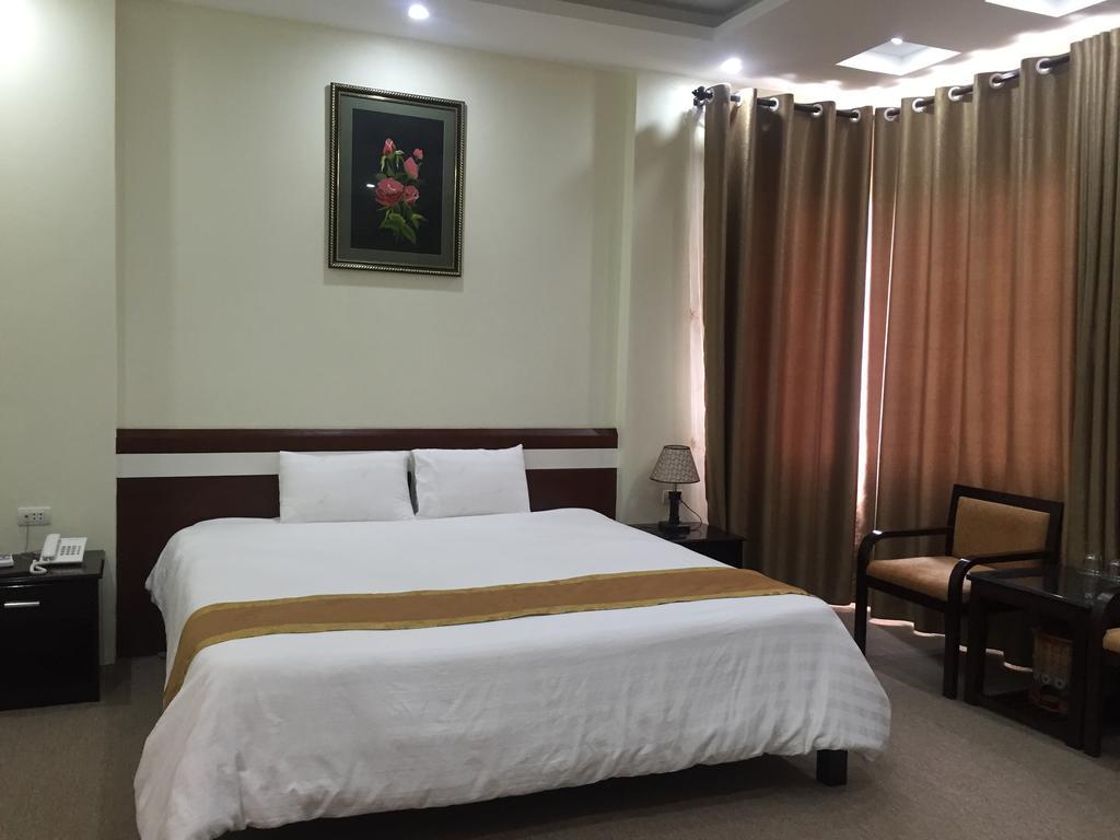 Khoa Thanh Hotel Hòa Bình Quarto foto