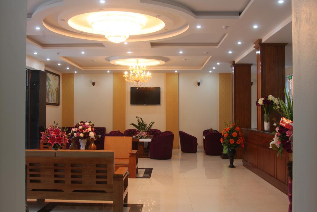 Khoa Thanh Hotel Hòa Bình Quarto foto